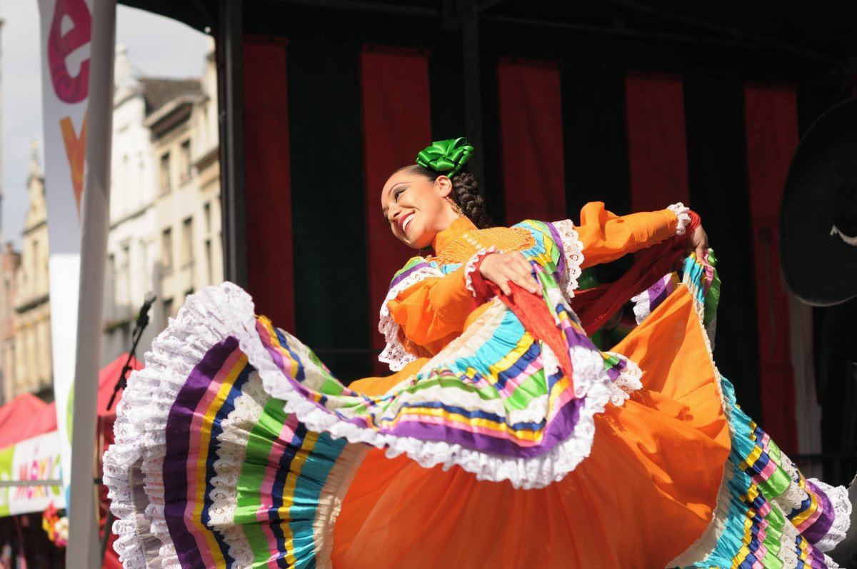 Gualaguetza dancer in Oaxaca