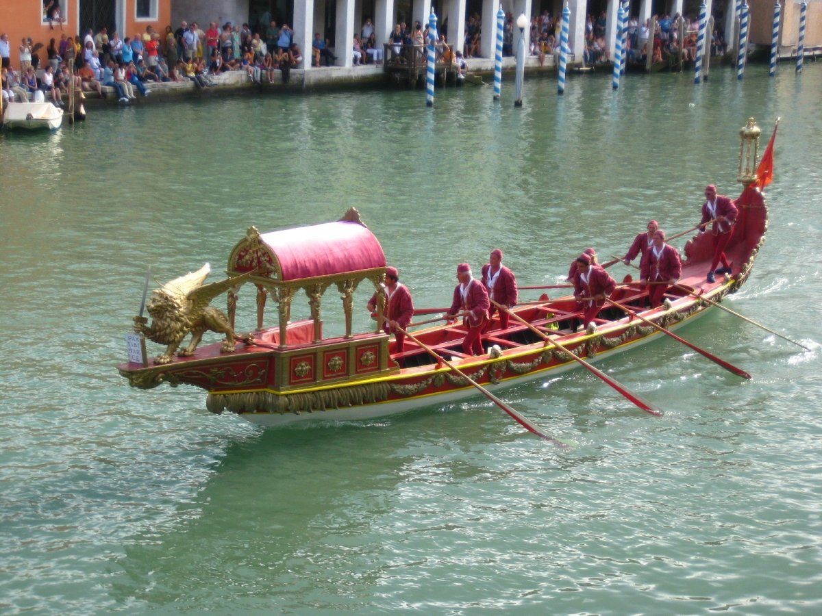 gondola regatta