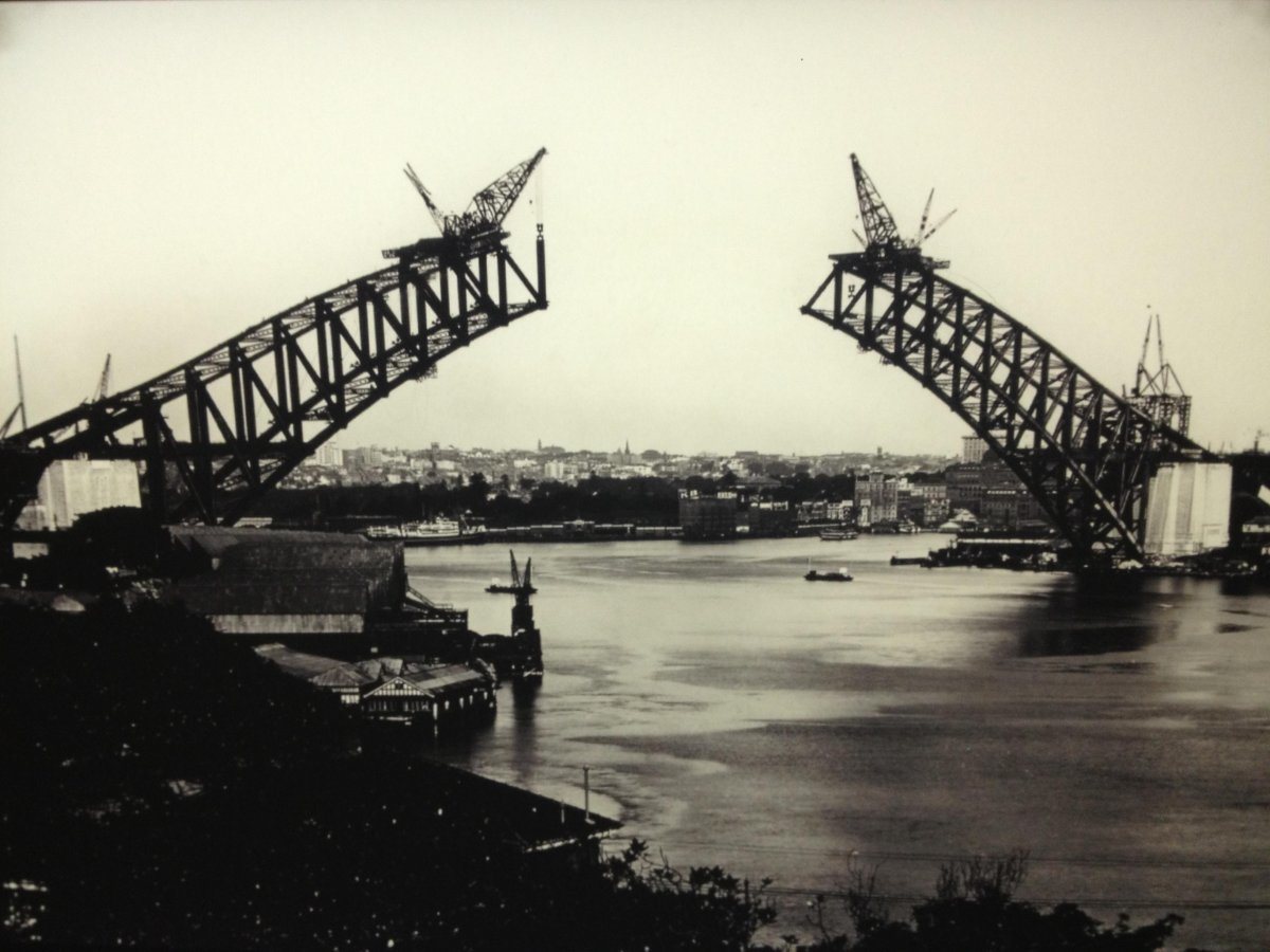 The bridge before it spanned the Sydney Harbour