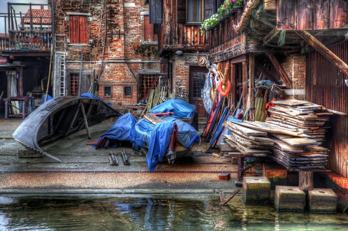 making gondolas