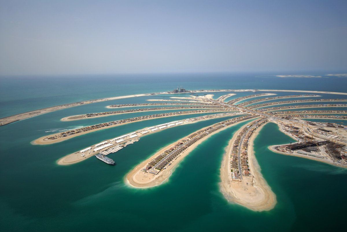 It's all beachfront housing on the Palm Island fronds