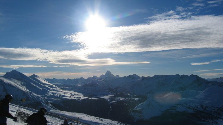 ski resorts in Canada