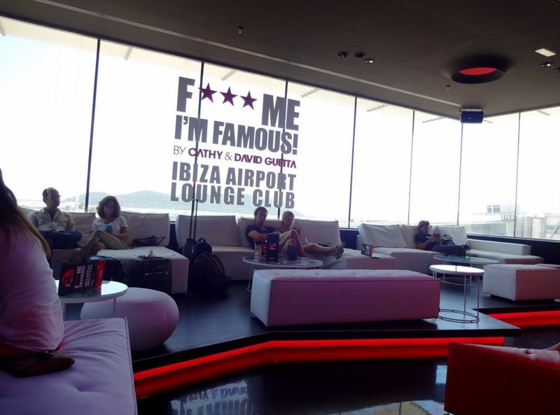 luxurious airport lounge perks