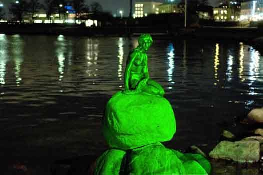 landmarks go green for ireland
