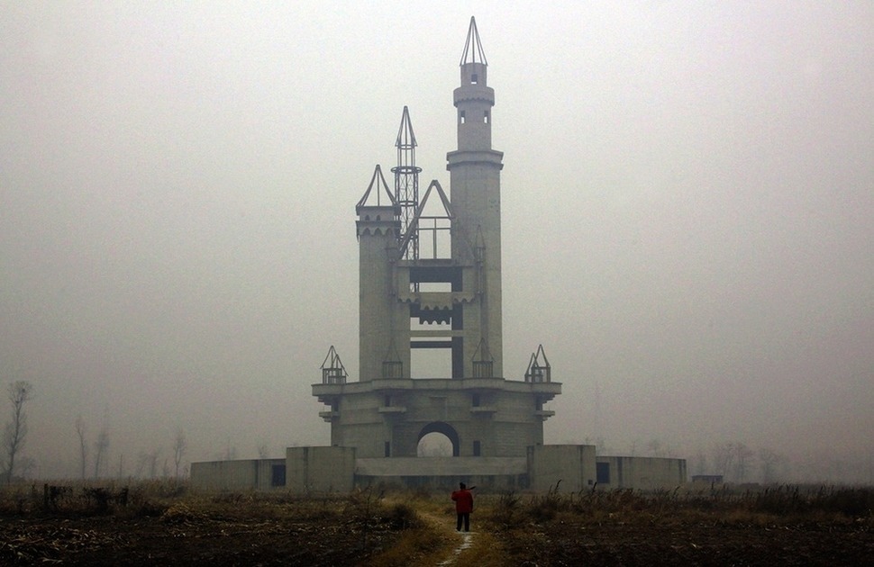 images of abandoned places