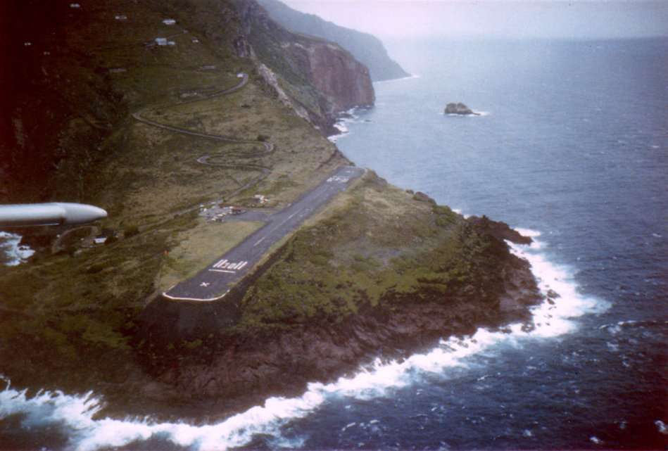 craziest airport runways
