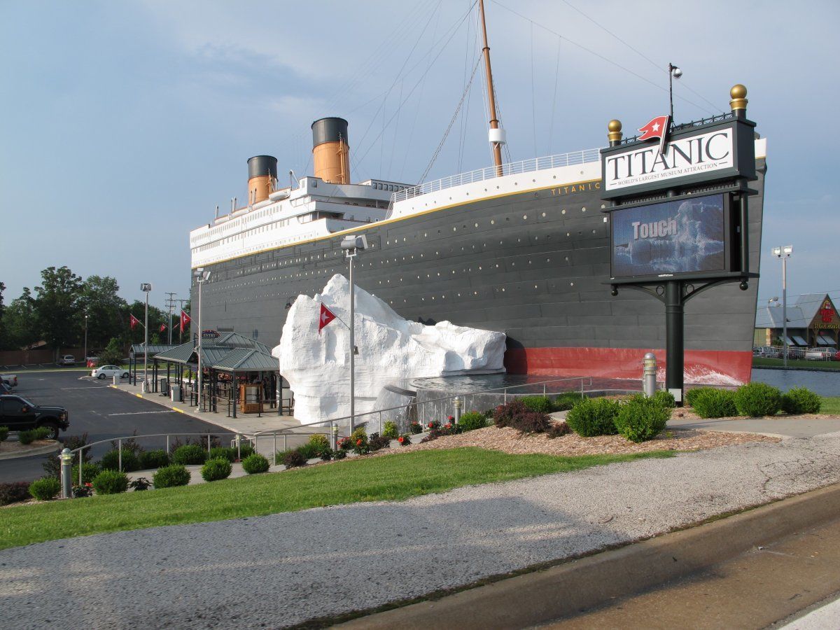 titanic tourism spots