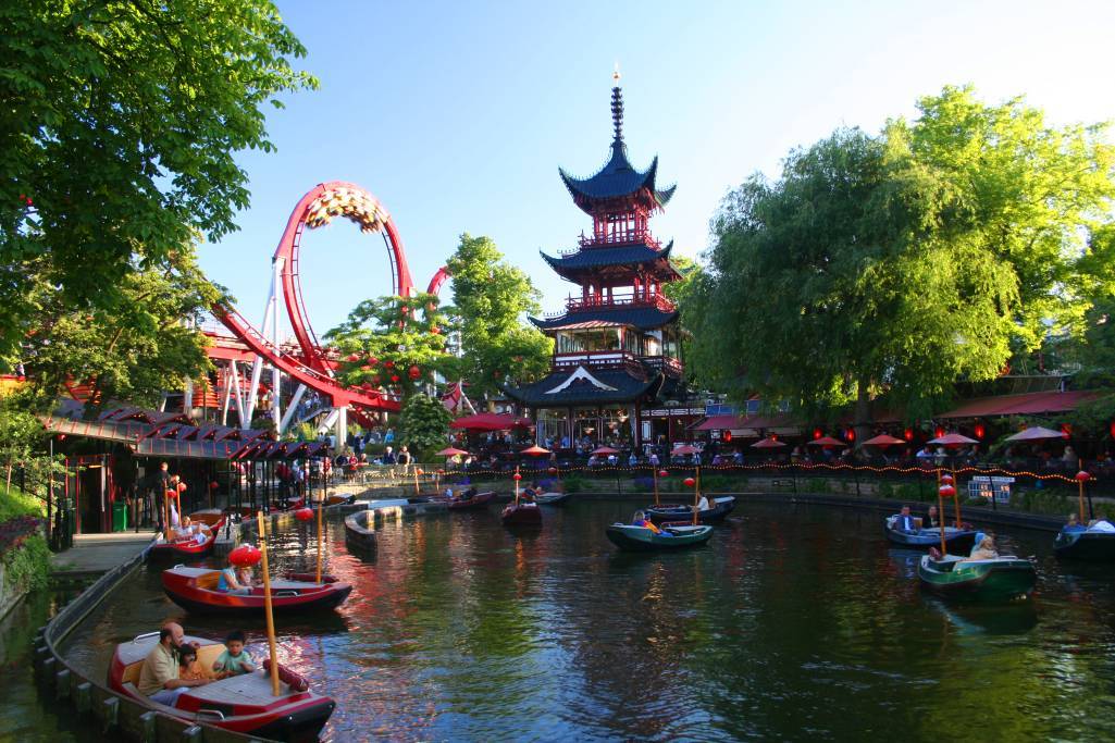 exhilarating theme parks