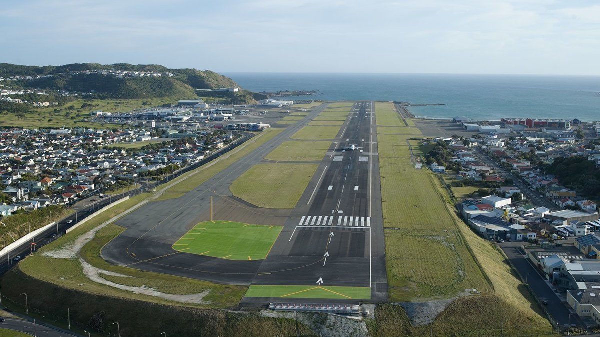 craziest airport runways