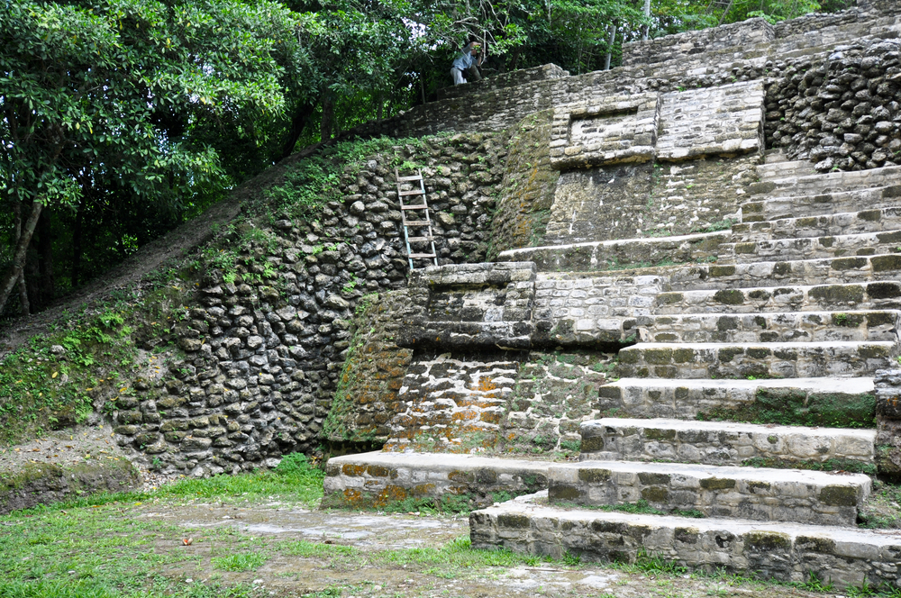 attractions of Belize