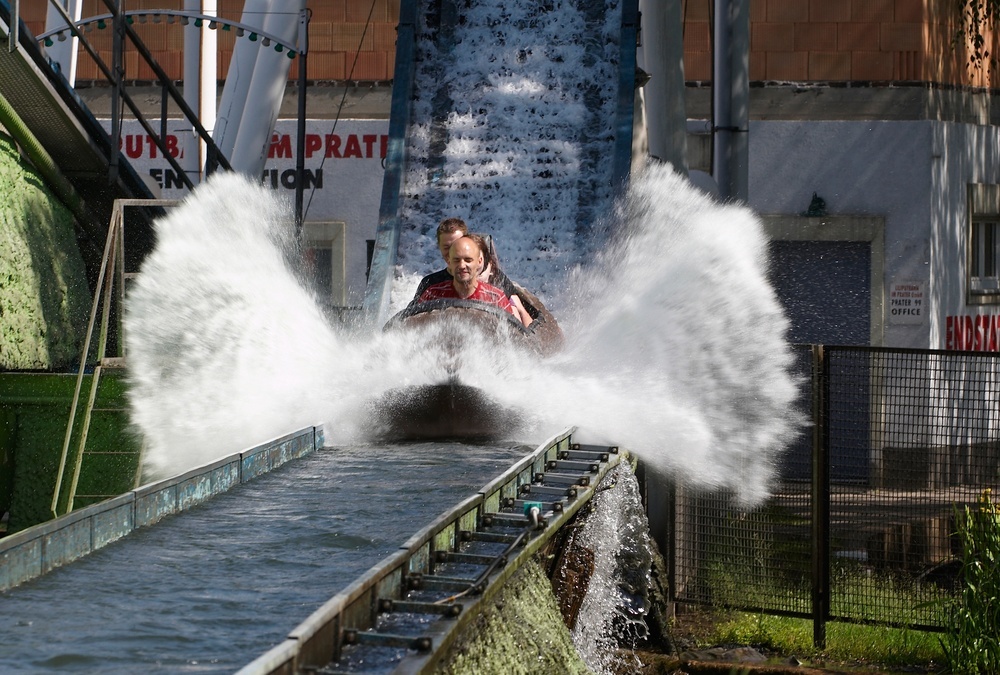 theme park disasters