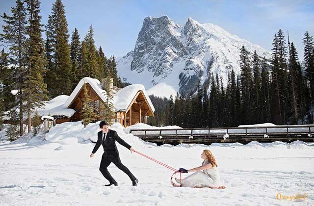 Emerald Lake winter wedding