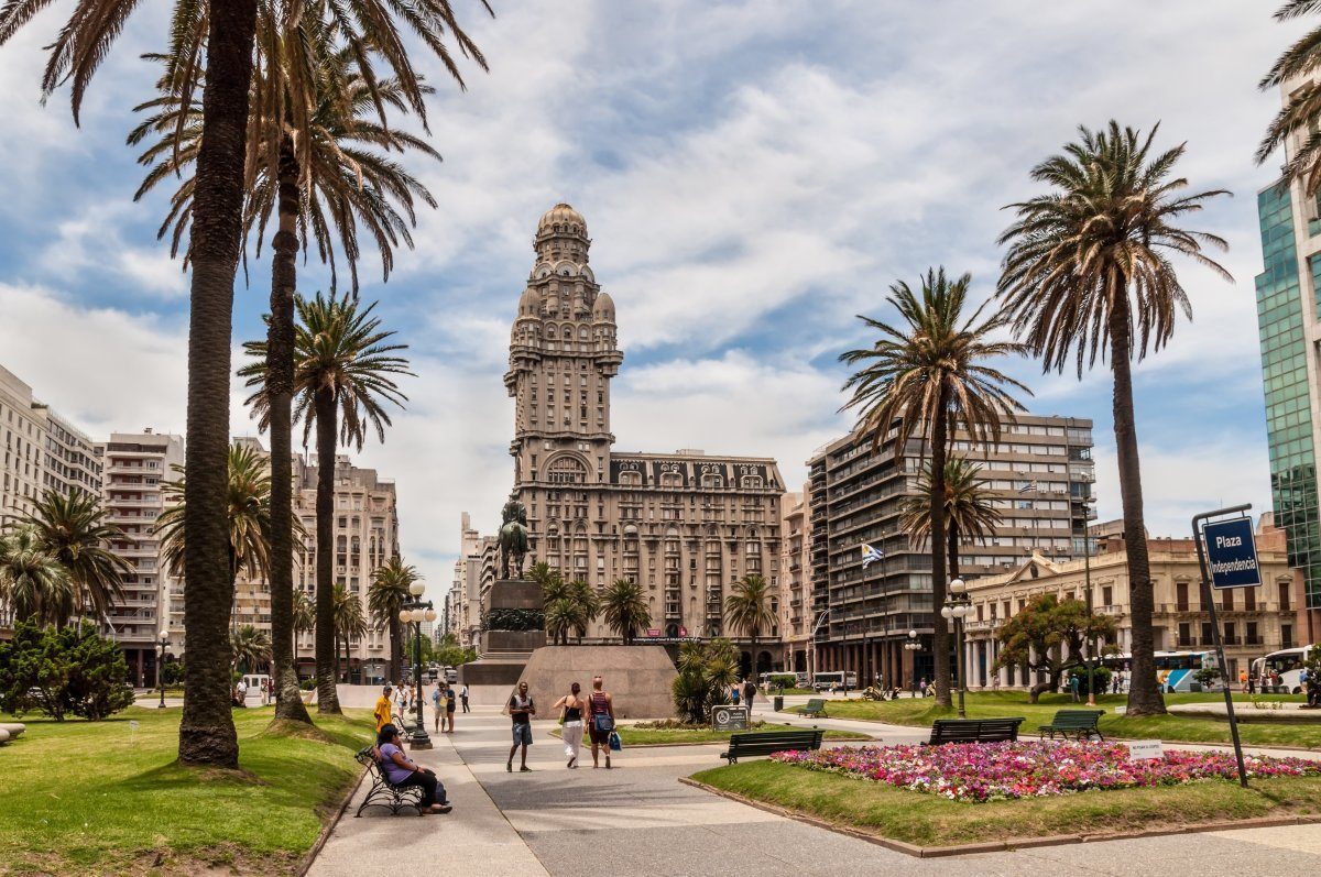 Montevideo, Uruguay - Plaza Indepedencia