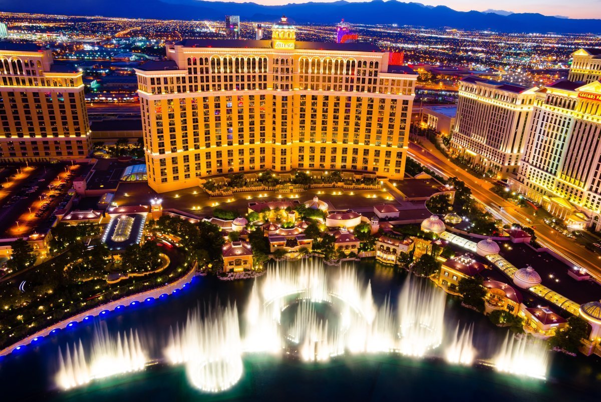 Musical Fountains At Bellagio Hotel