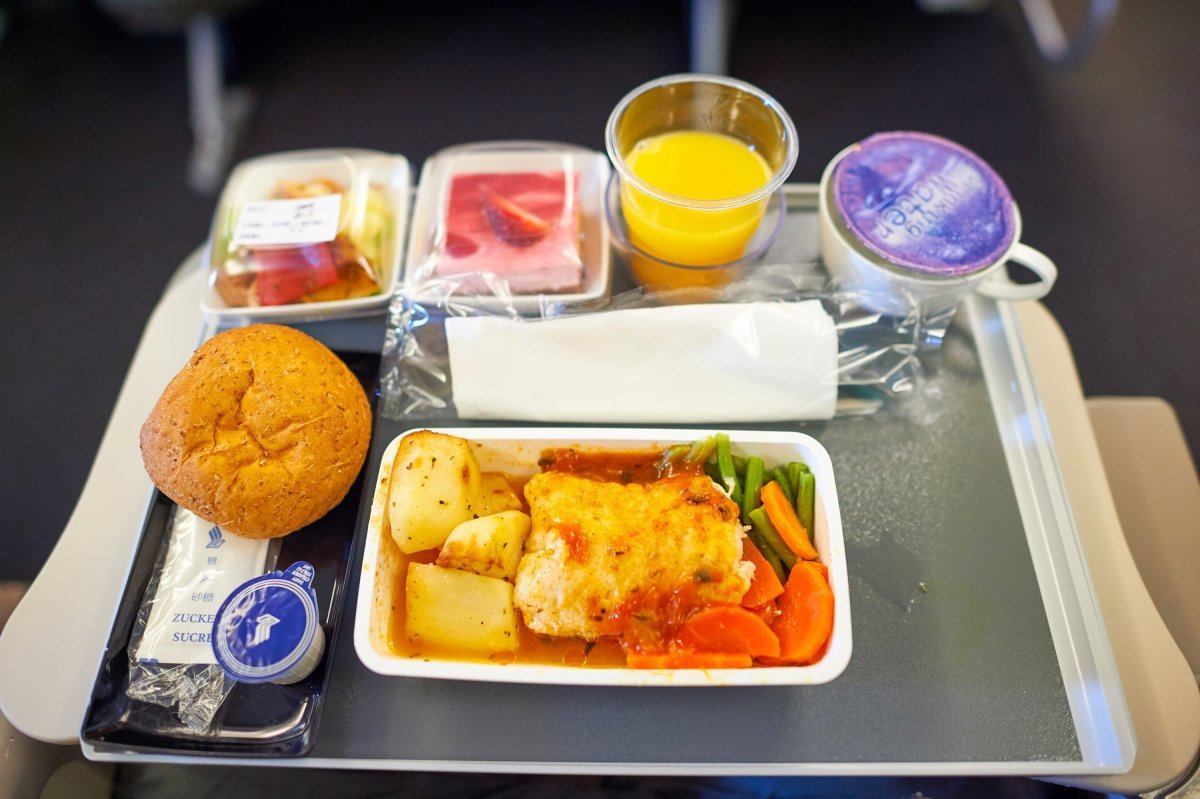 Meal In Economy Class Of A Singapore Airlines