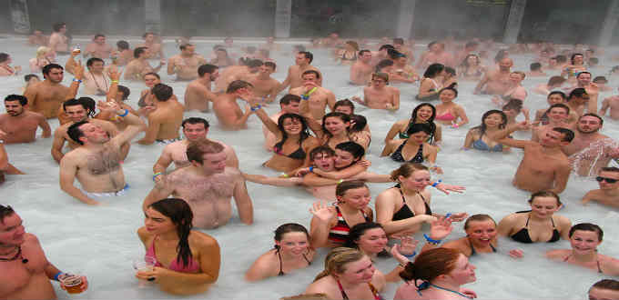 crowds at Blue Lagoon