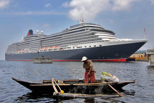 Manila cruise port