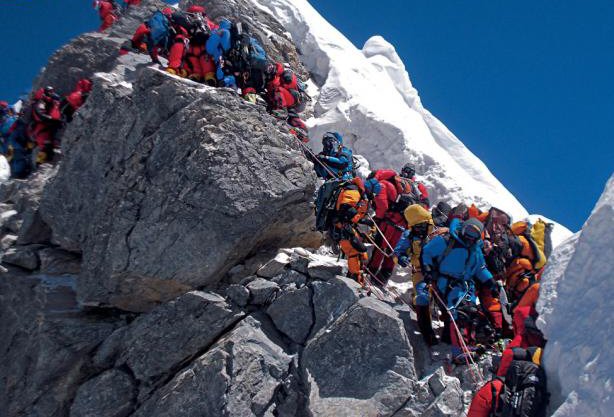traffic jams on Everest
