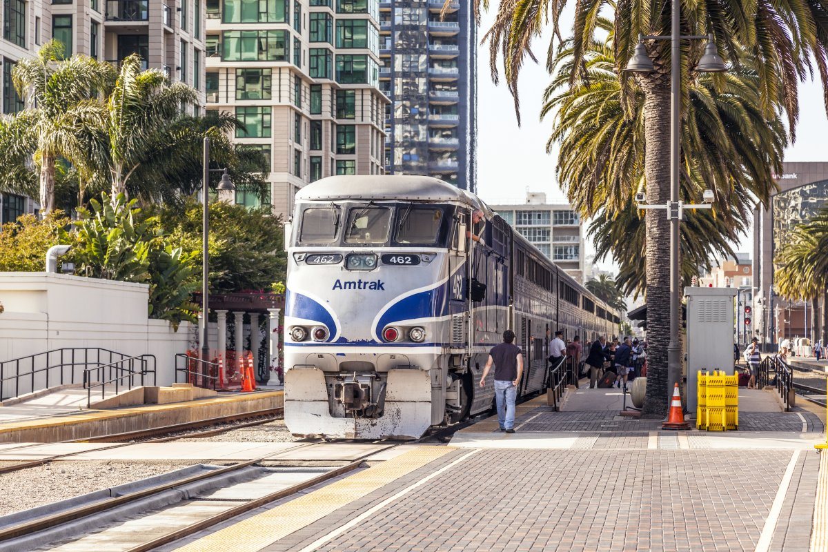 Train Arrives At Union Station