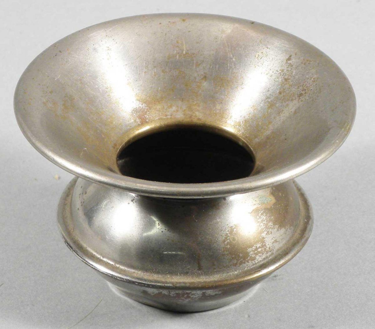 Spittoon
