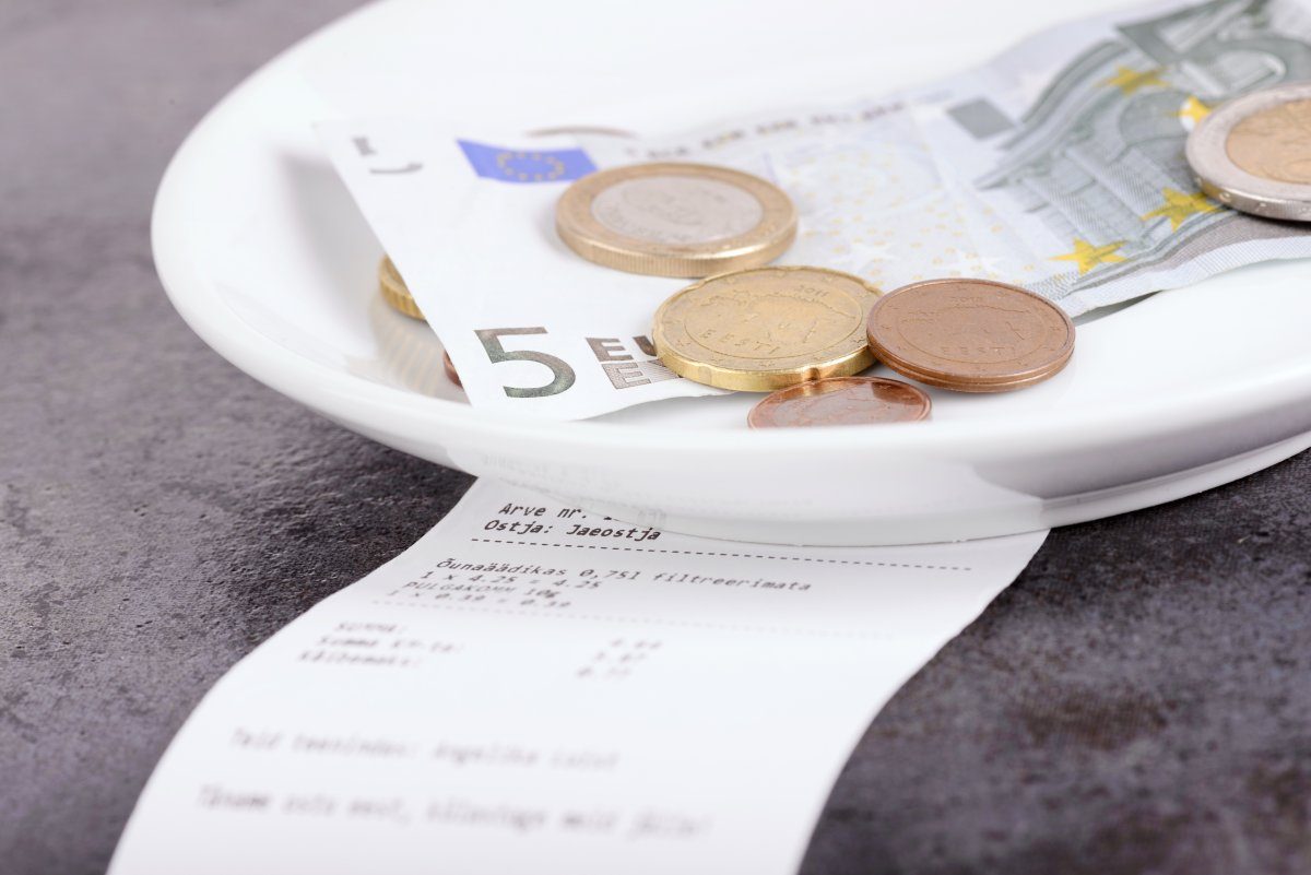Tip On A Restaurant Table