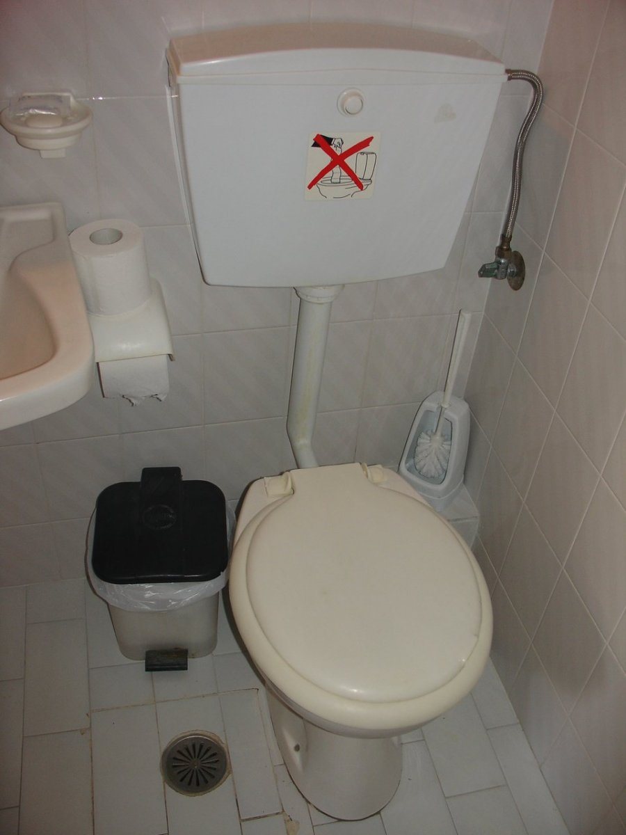 Toilet sign