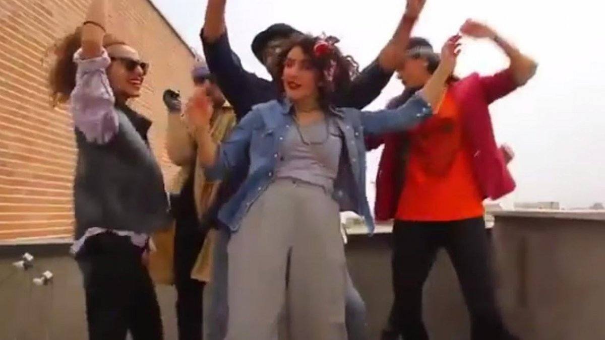 dancing in Iran