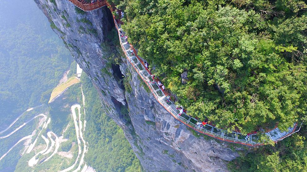 coiling dragon cliff