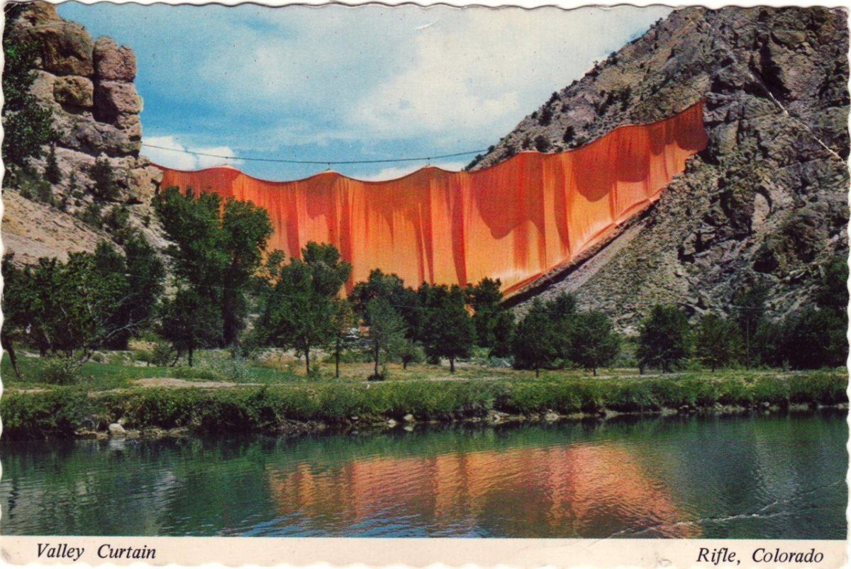 Curtain