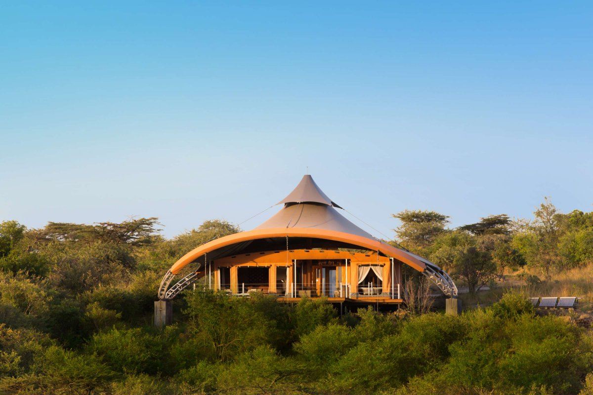 Safari tent