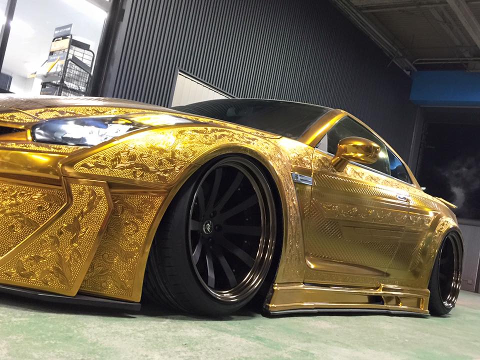 gold cars