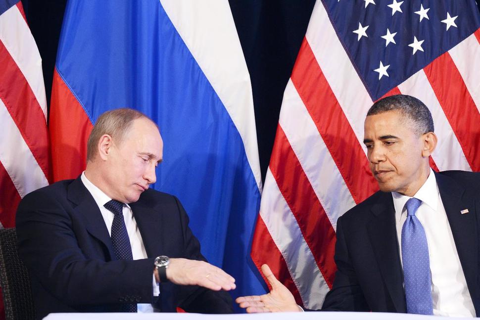 Putin Shaking hands