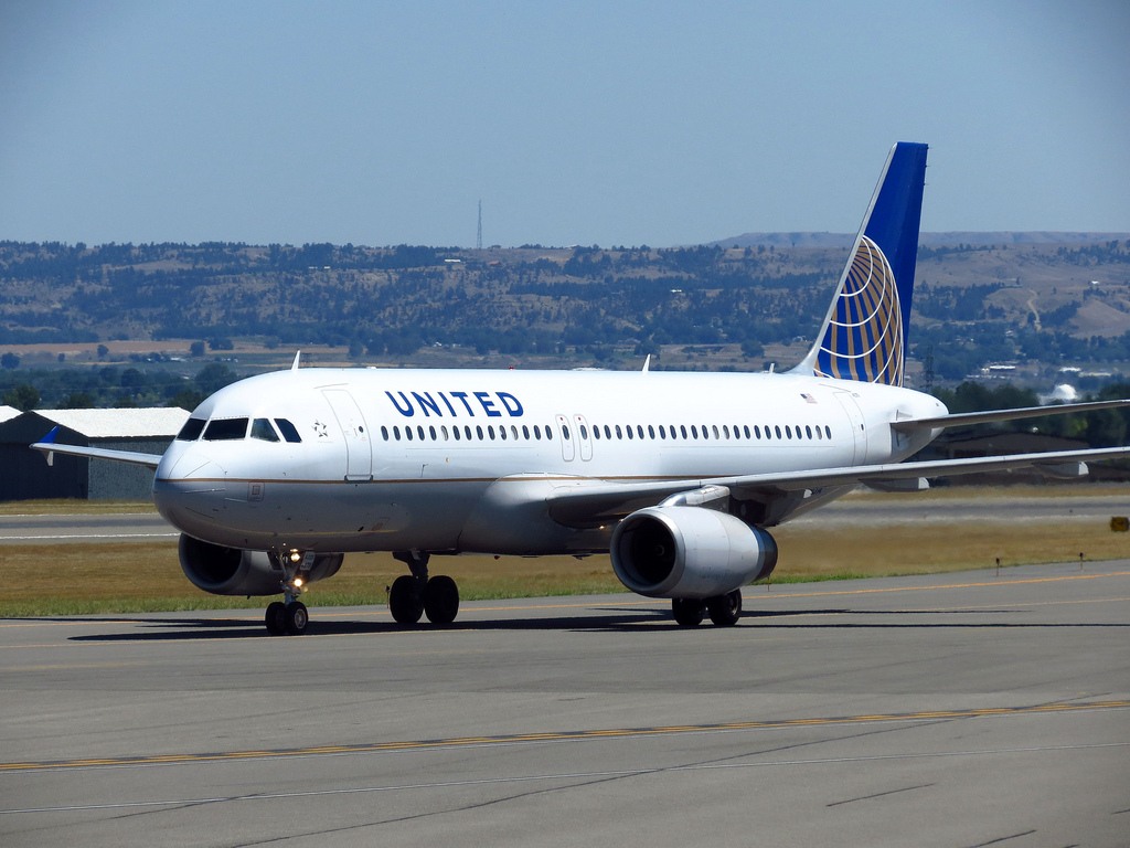 united plane