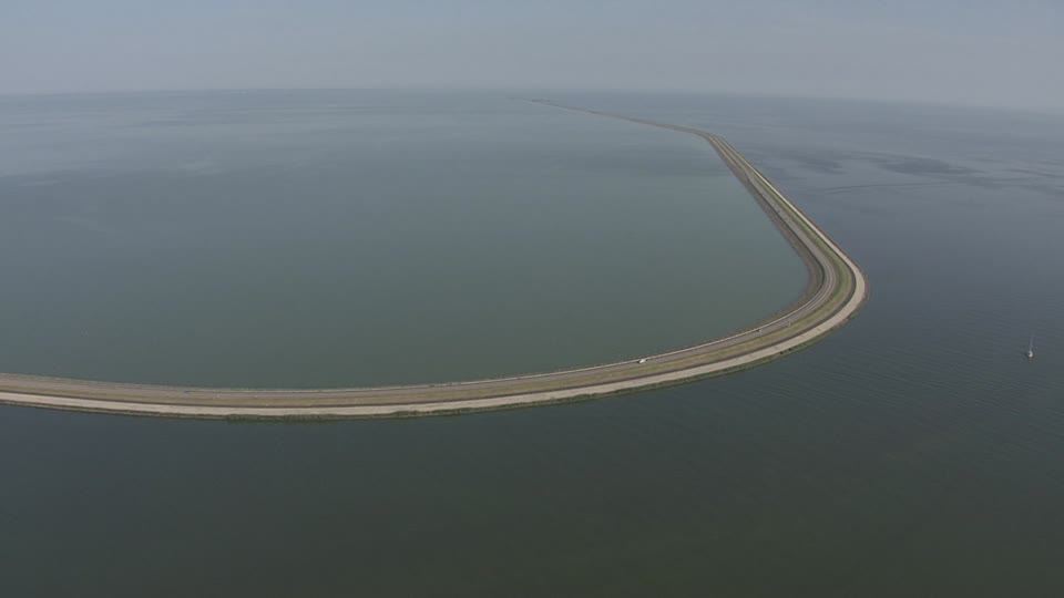 Dike