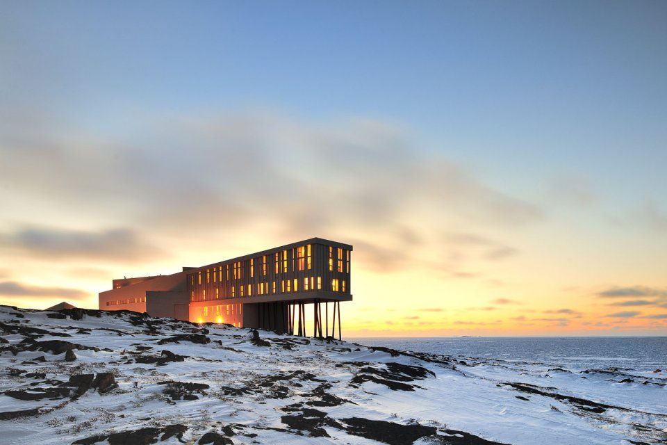 Square building