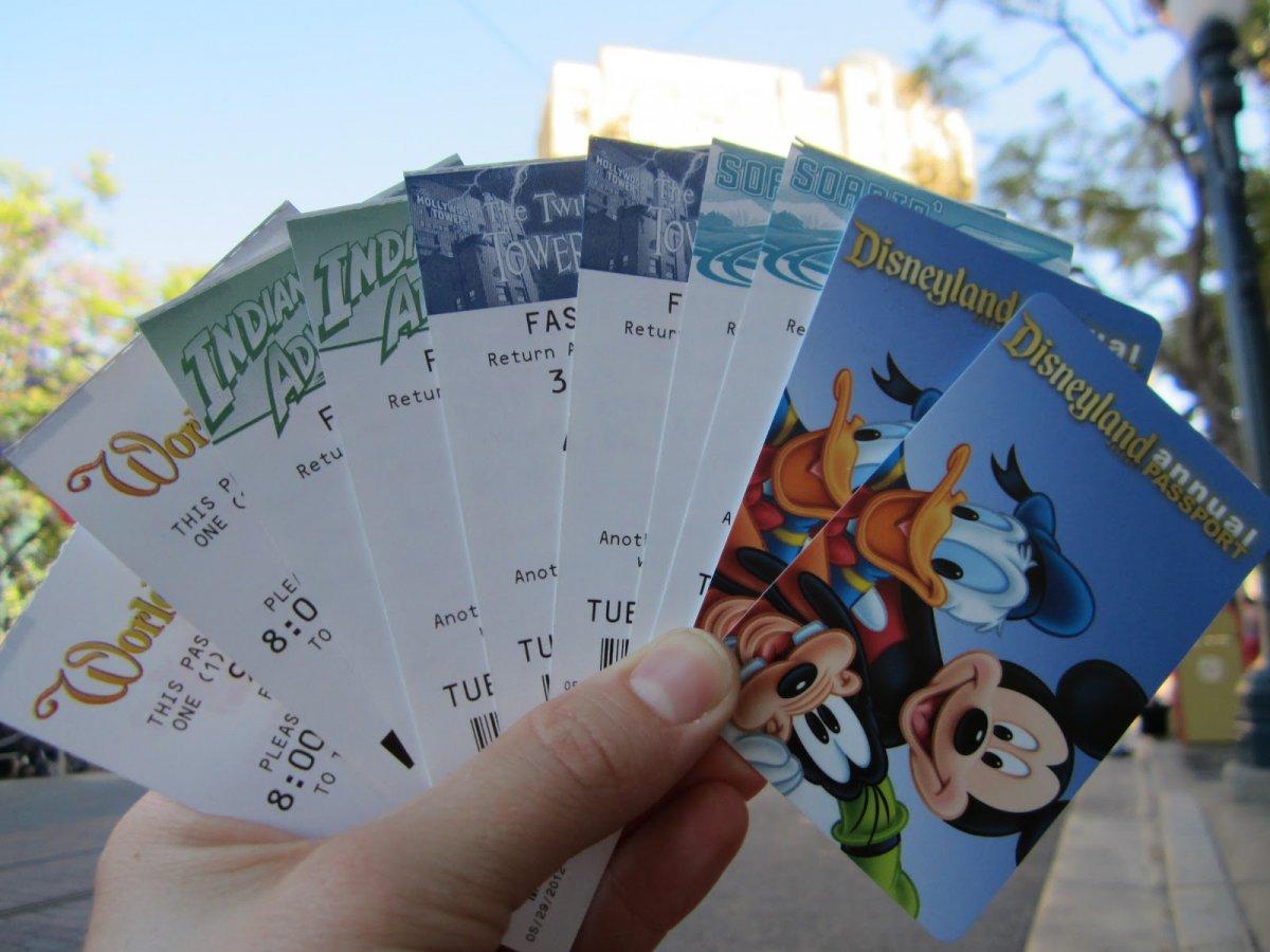disneyland fastpass