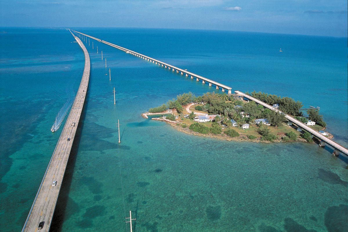 Unbelievable 7 Mile Bridge!
