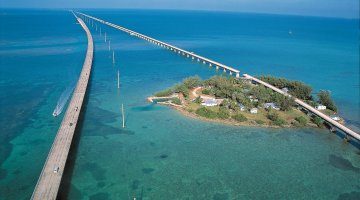 Unbelievable 7 Mile Bridge!