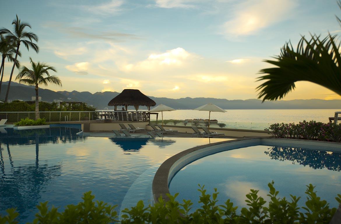 Sunset Plaza Beach