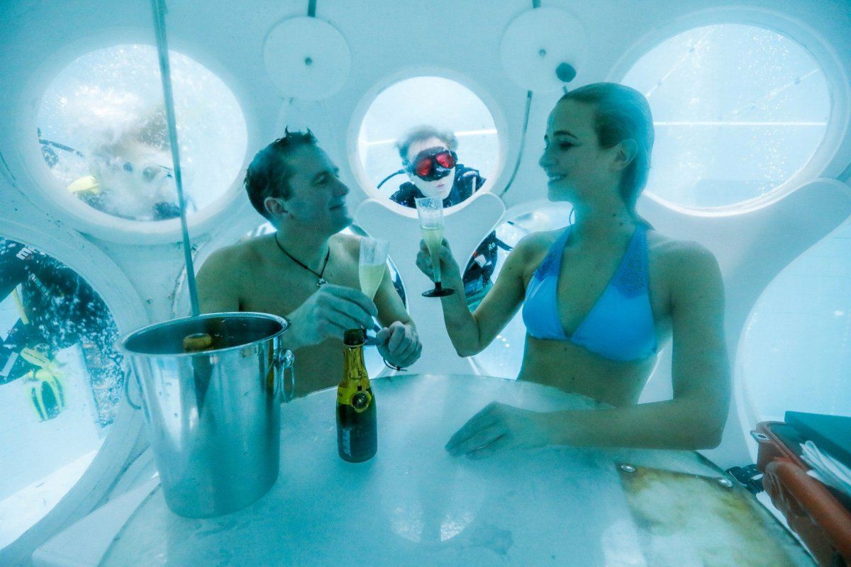 underwater meal