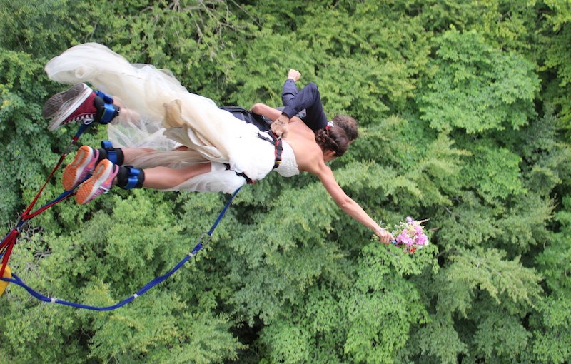 bungee wedding