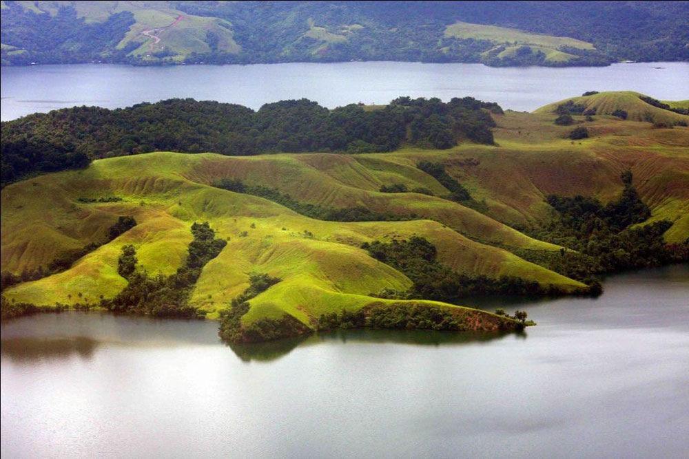 Lake Sentani, Papua