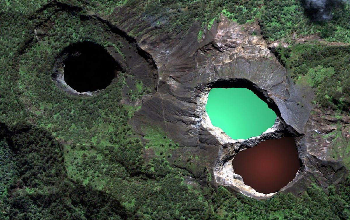 Mount Kelimutu lakes