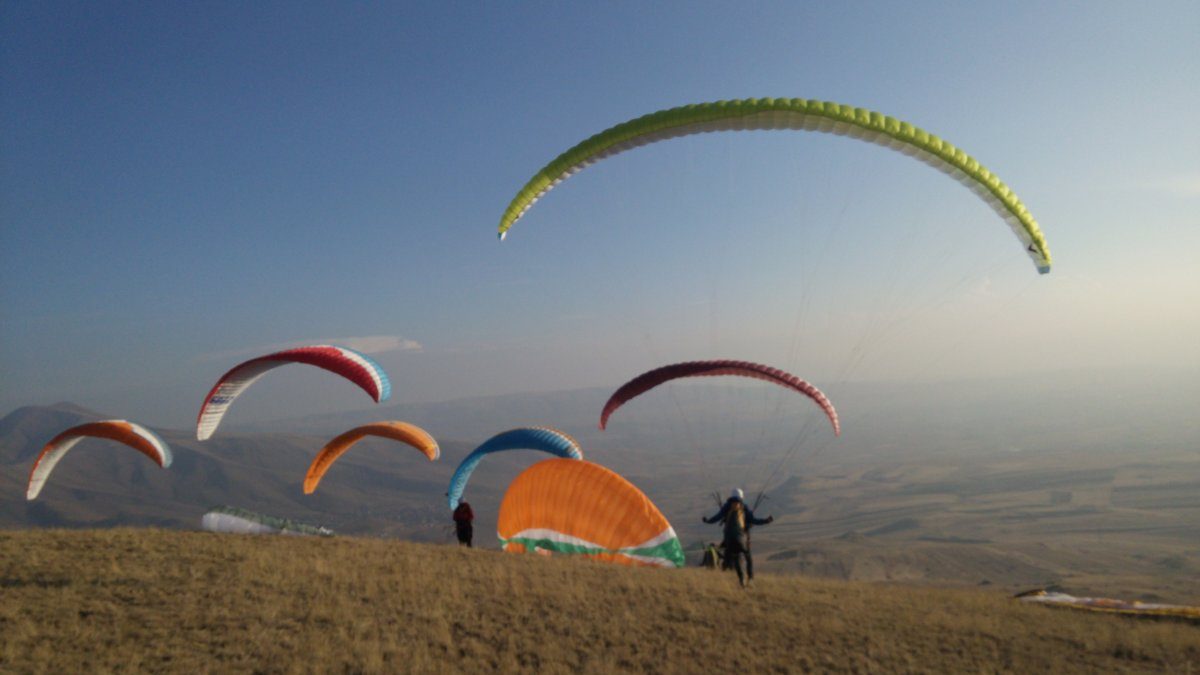 Paragliding