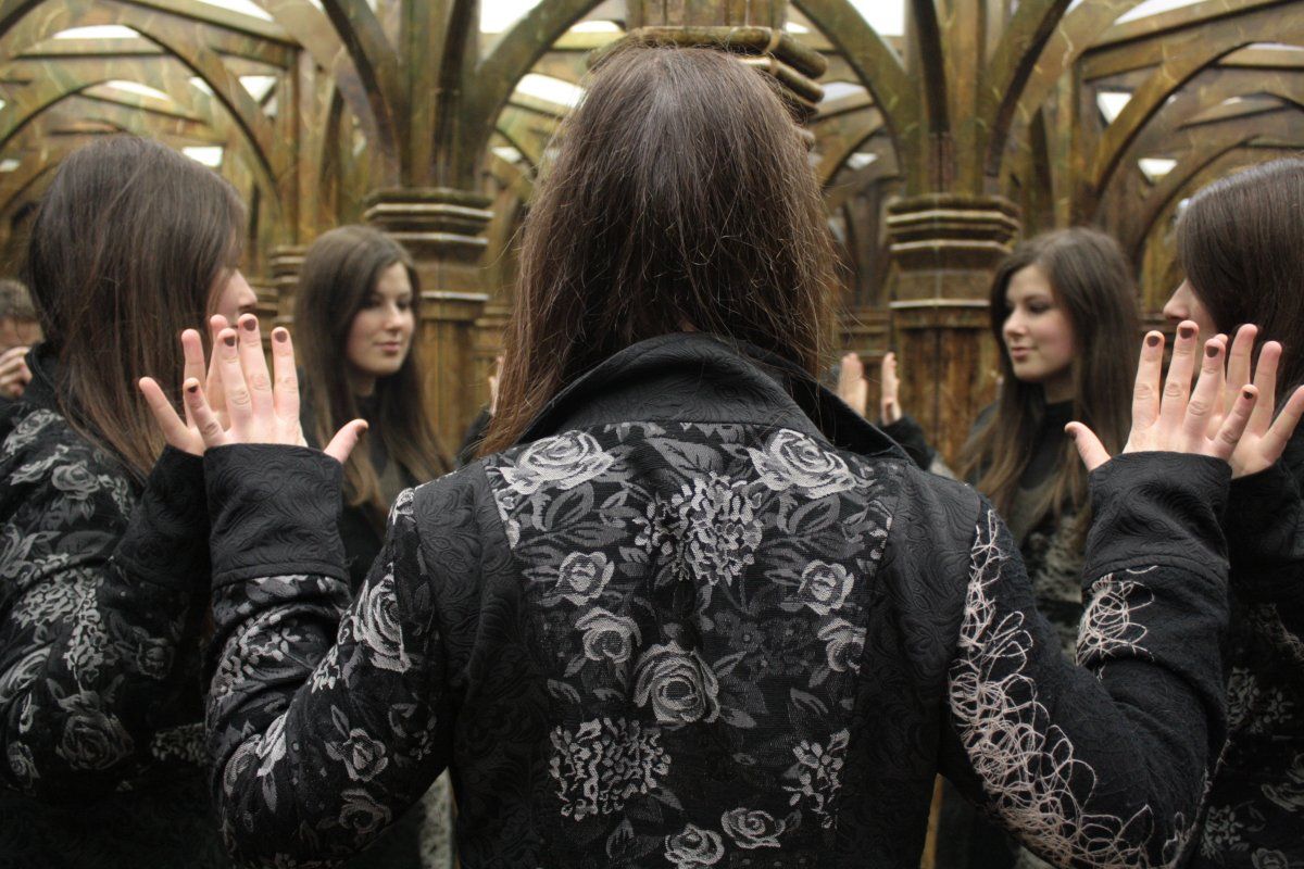 mirror maze