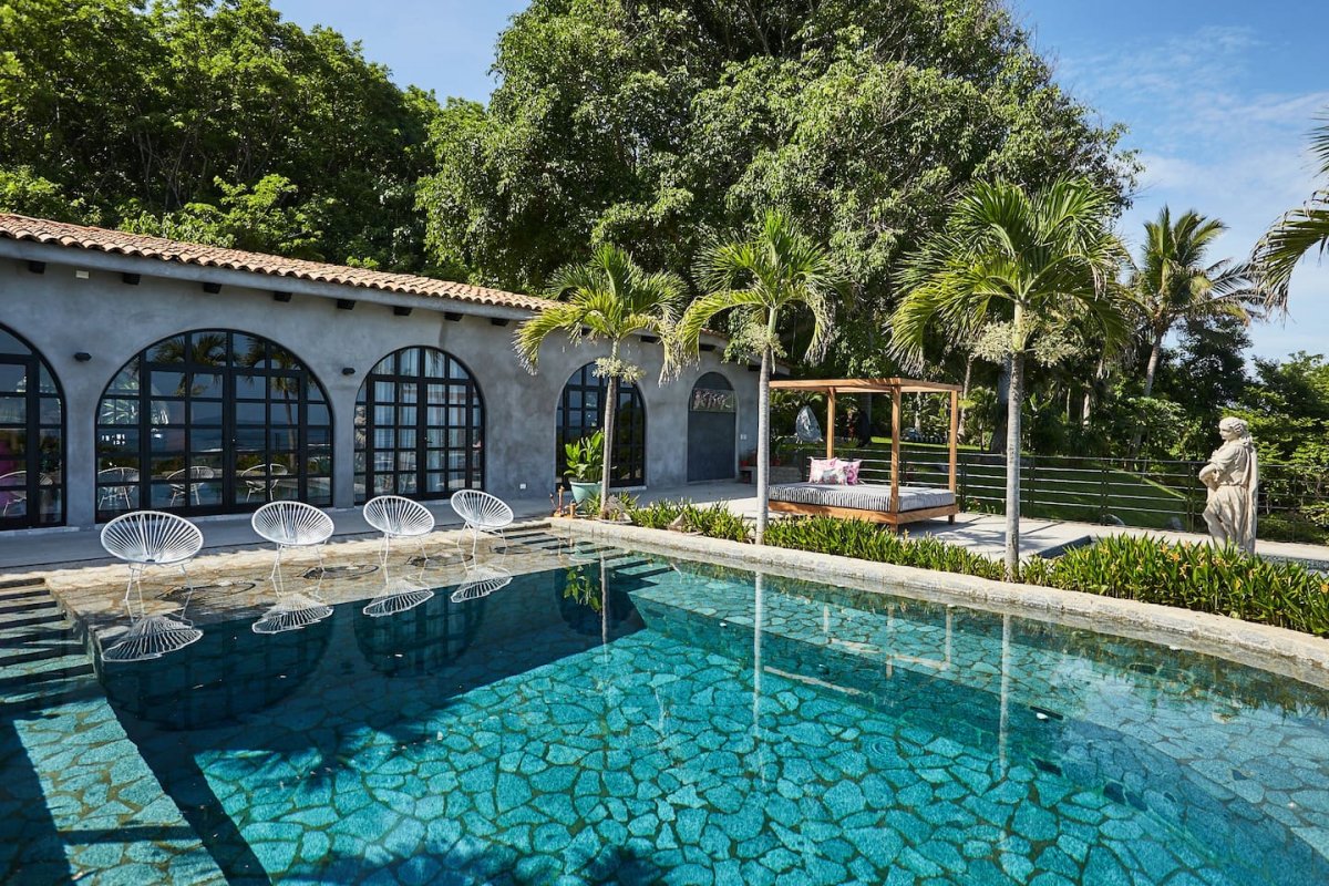 betsey johnson villa