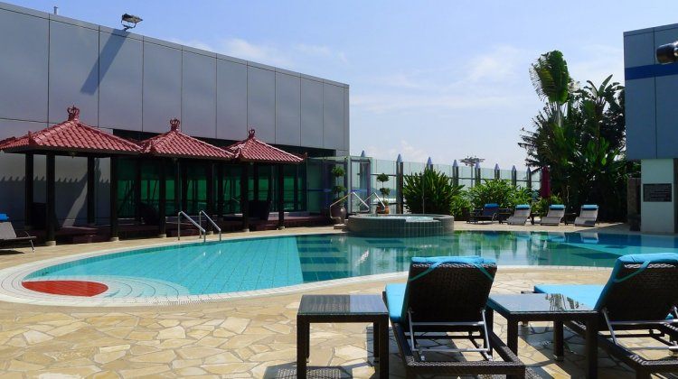 changi airport pool