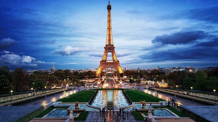 eiffel tower