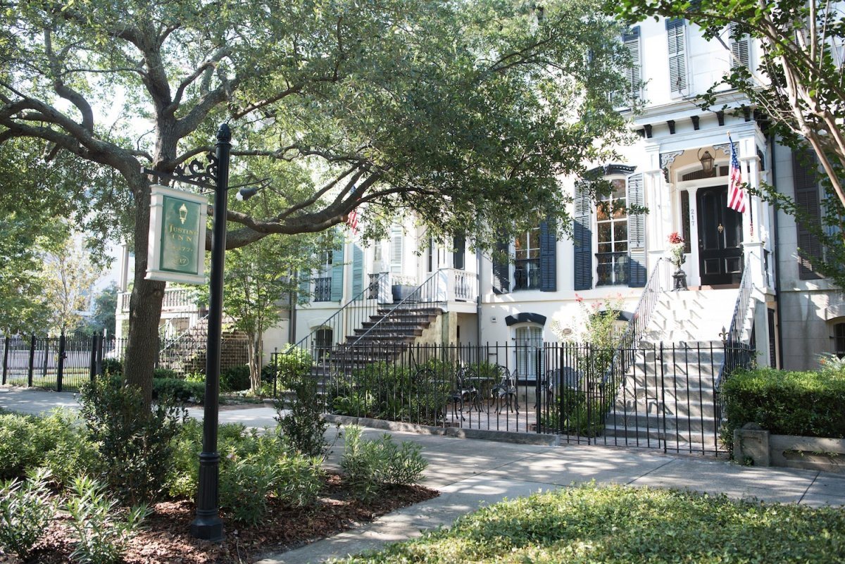 justine inn