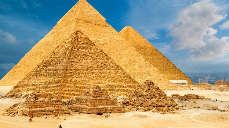 pyramids of giza